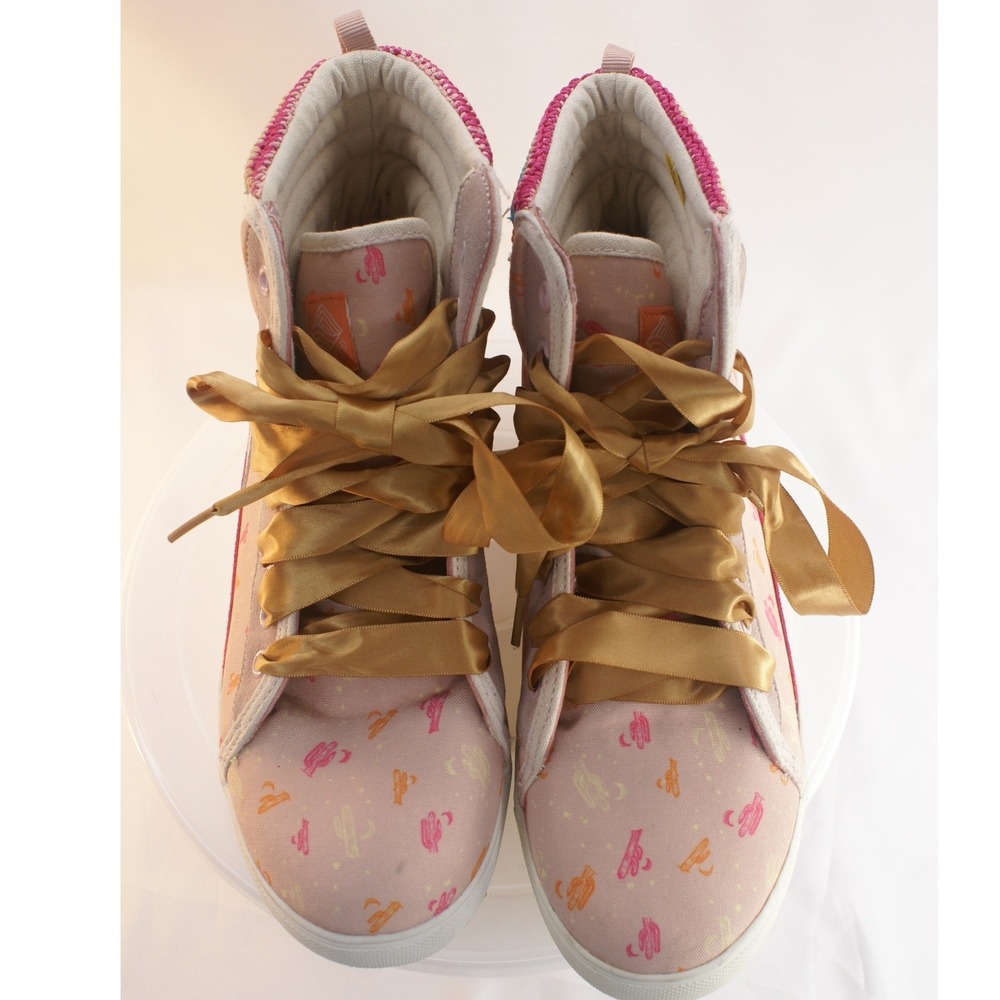 Poppy Pink Cactus Print High Top Sneakers Crochet Collar Gold Ribbon Laces 9